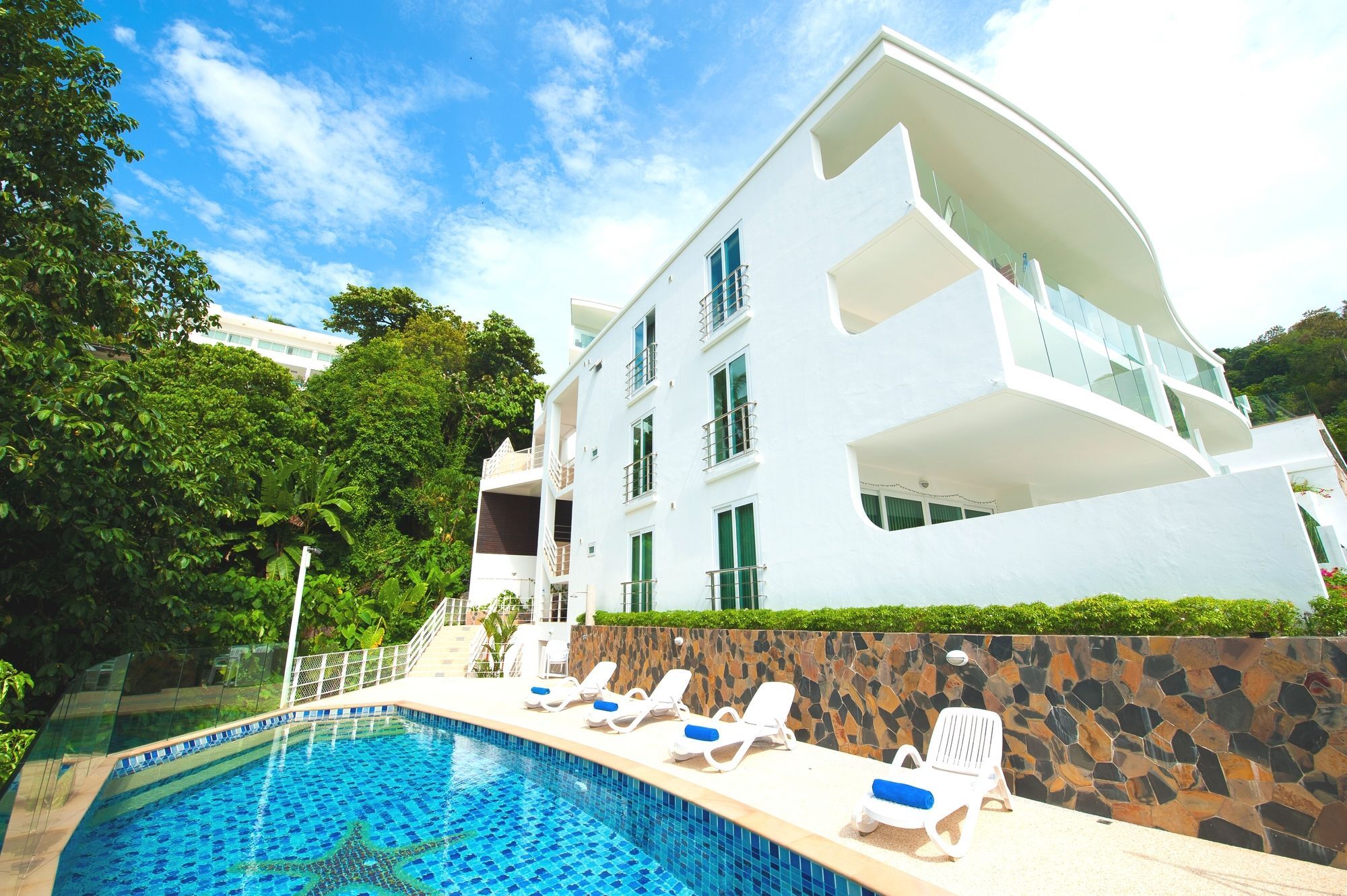 Shanaya Residence Ocean View Kata Экстерьер фото